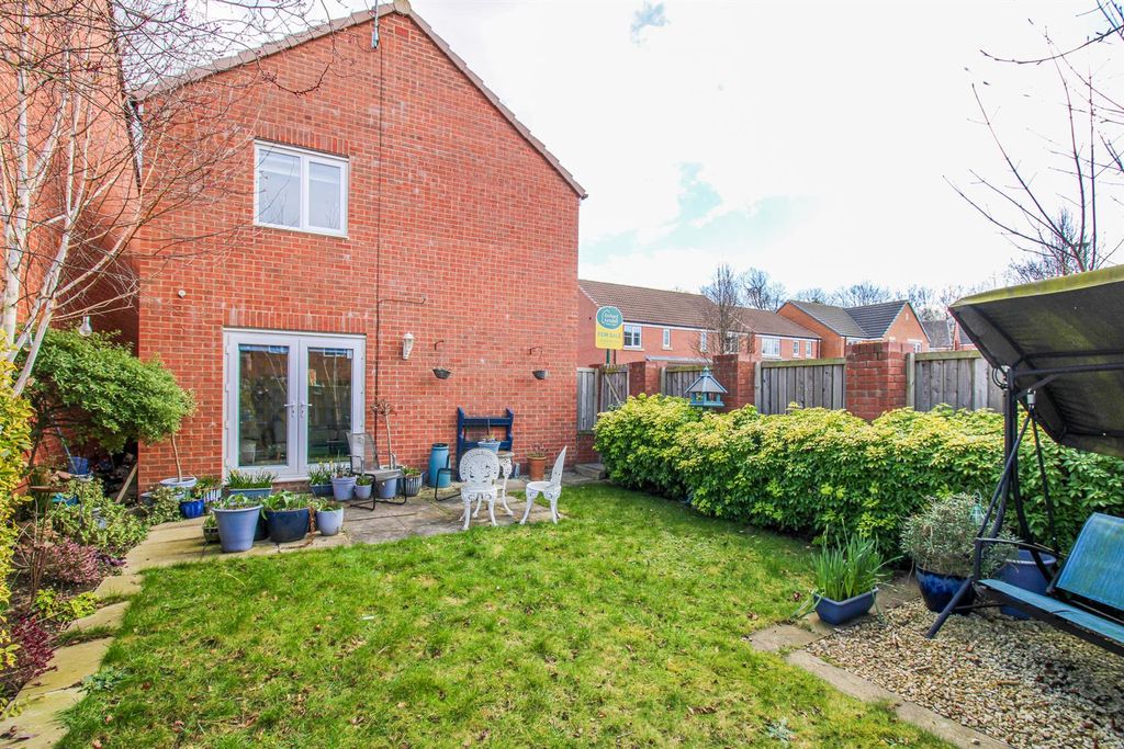 Property photo 2 of 14