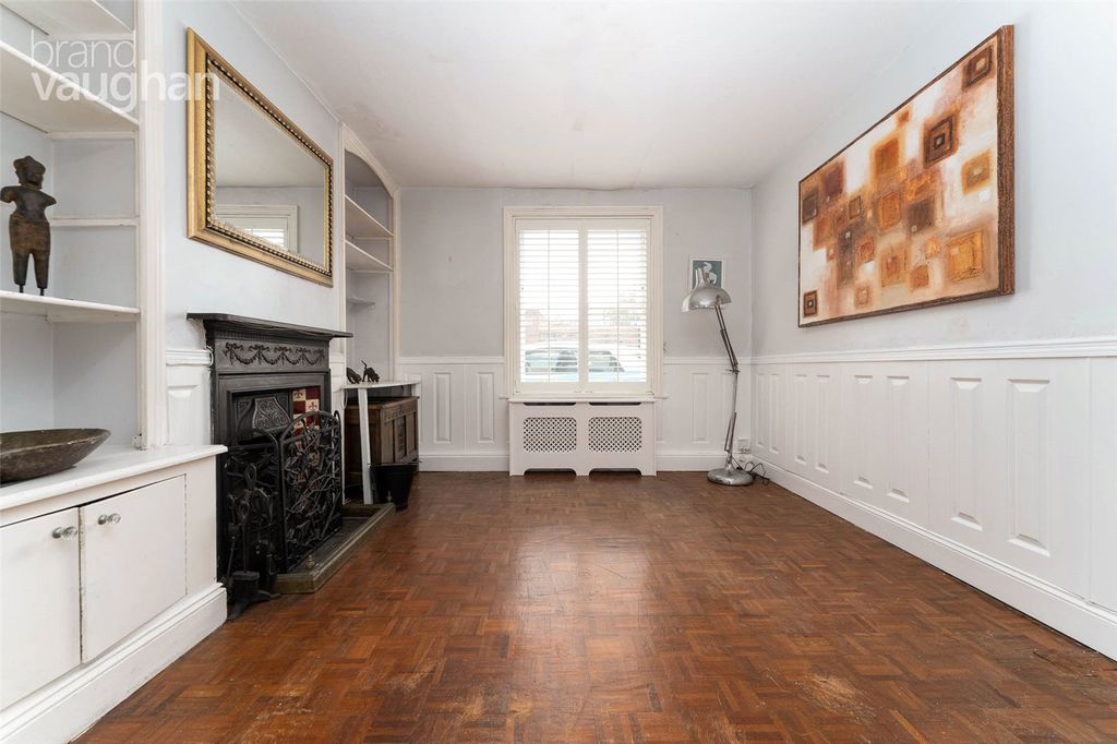 Property photo 2 of 24 Picture 2