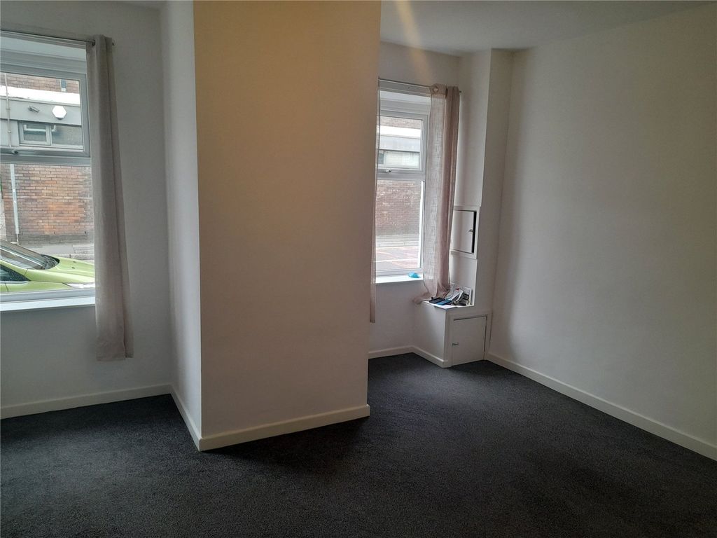 Property photo 2 of 16 Picture No. 10