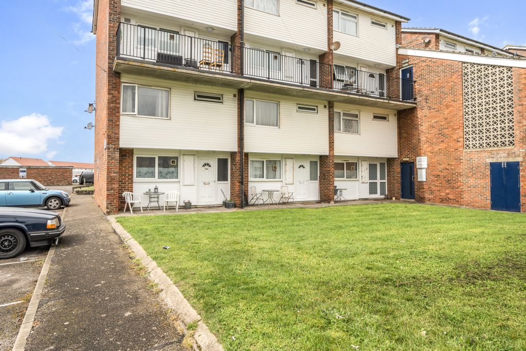 Property photo 3 of 19