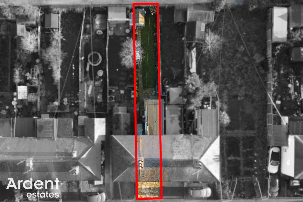 Property photo 2 of 23