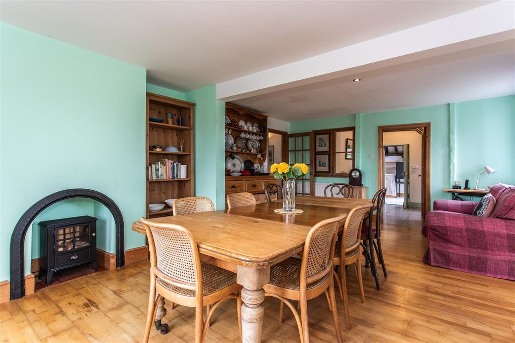 Property photo 3 of 30