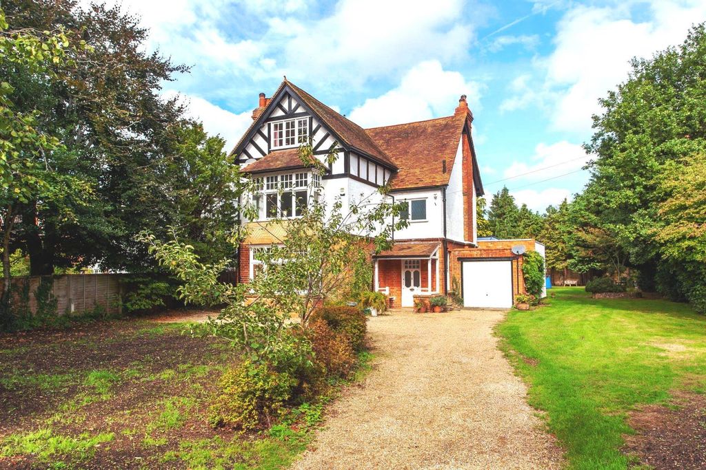Property photo 1 of 24