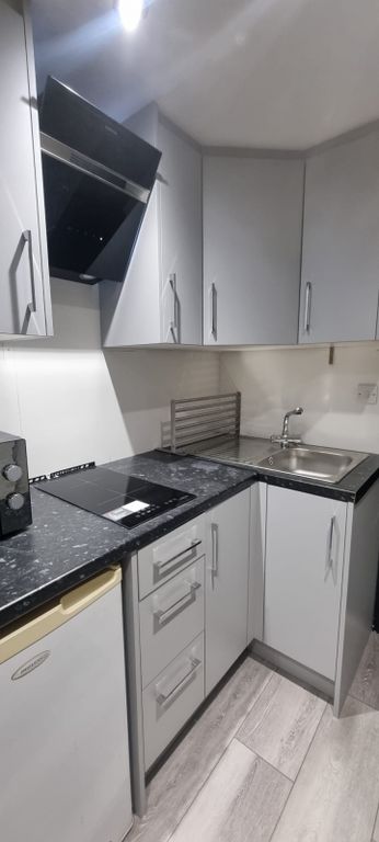 Property photo 3 of 9 Gallery