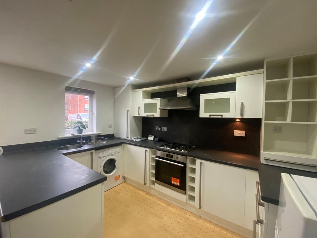 Property photo 3 of 9 3.Jpg