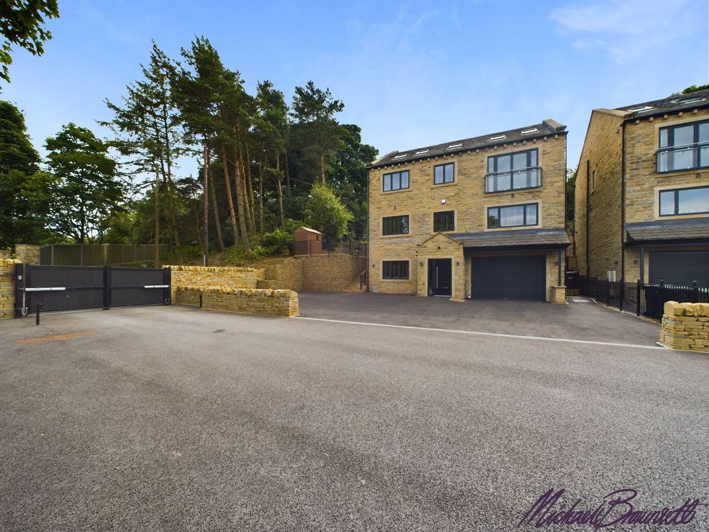 Property photo 1 of 53
