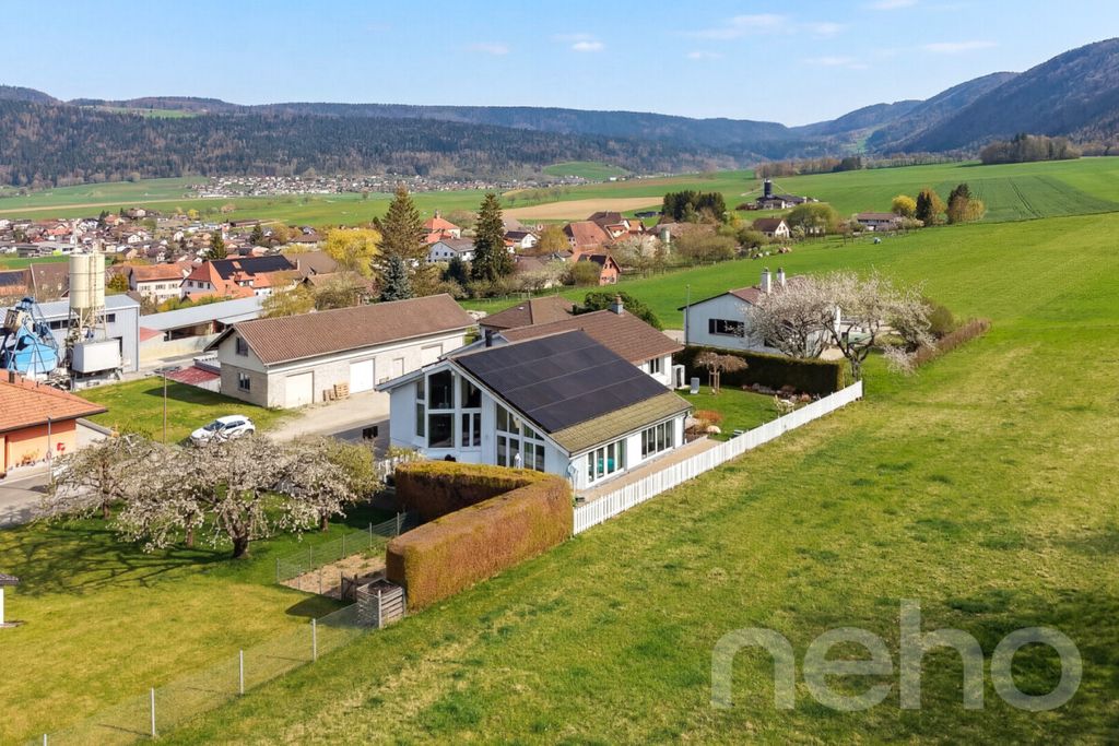 Property photo 2 of 12
