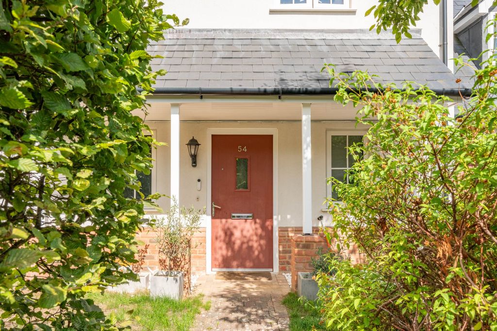Property photo 2 of 35