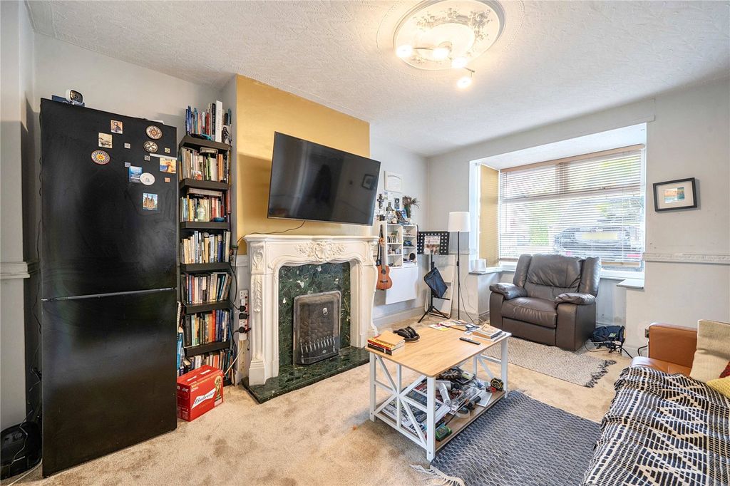 Property photo 3 of 14 Picture No. 05
