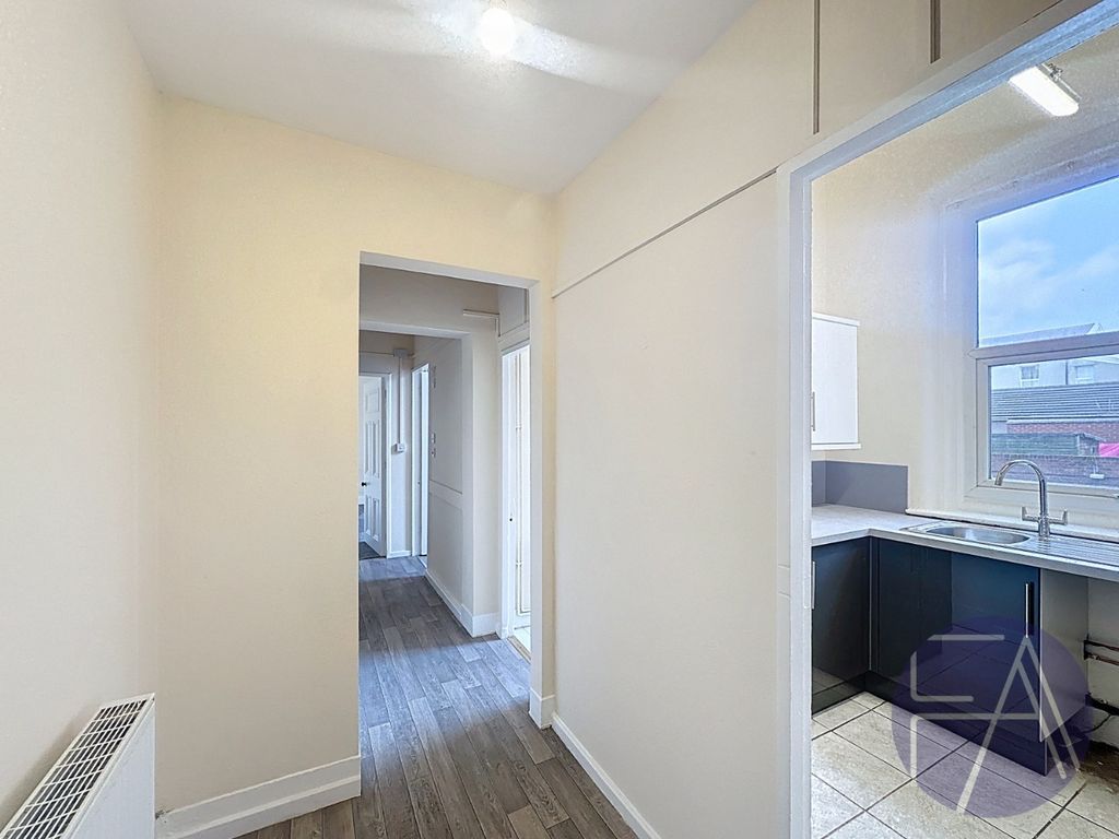 Property photo 3 of 16 5008413