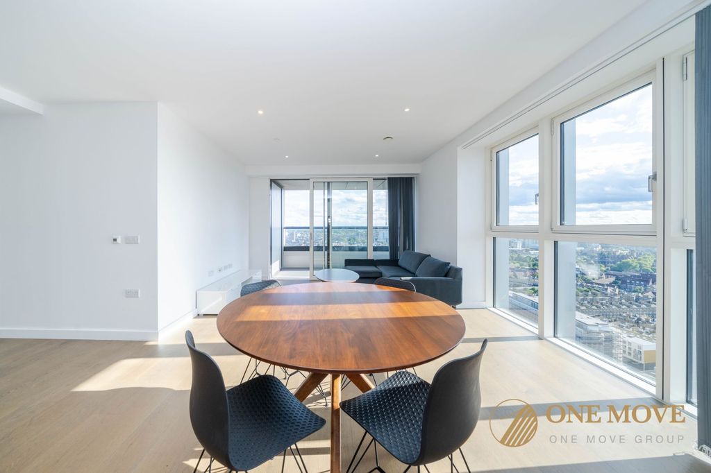 Property photo 3 of 36