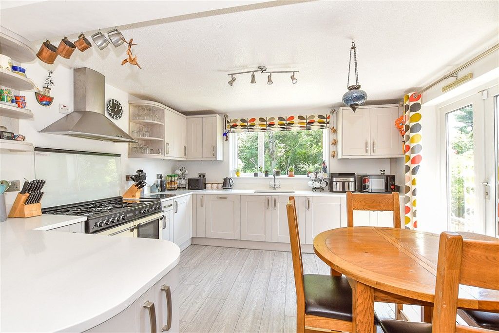 Property photo 3 of 15 Kitchen