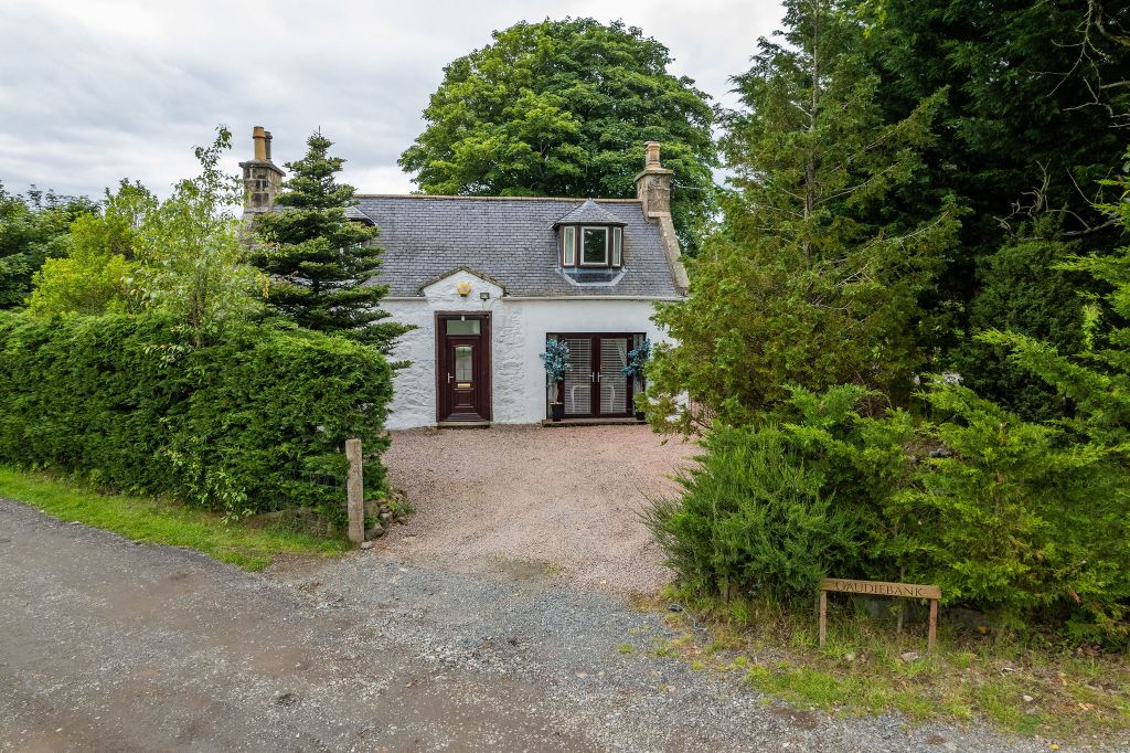 Property photo 2 of 22