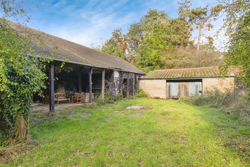 Property photo 1 of 14 Photography