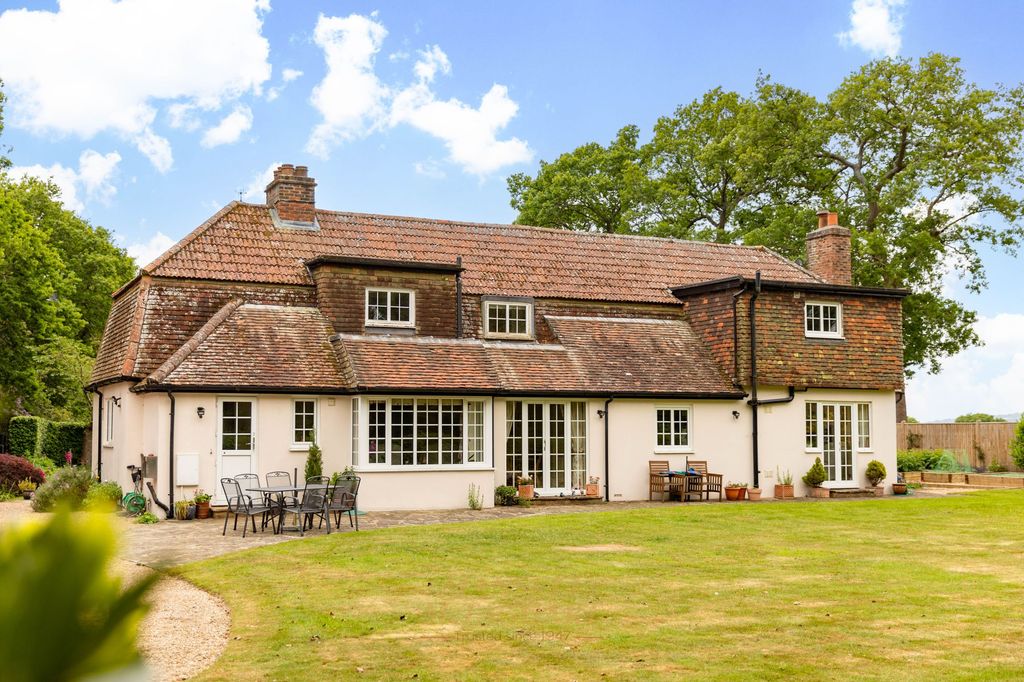 Property photo 2 of 19