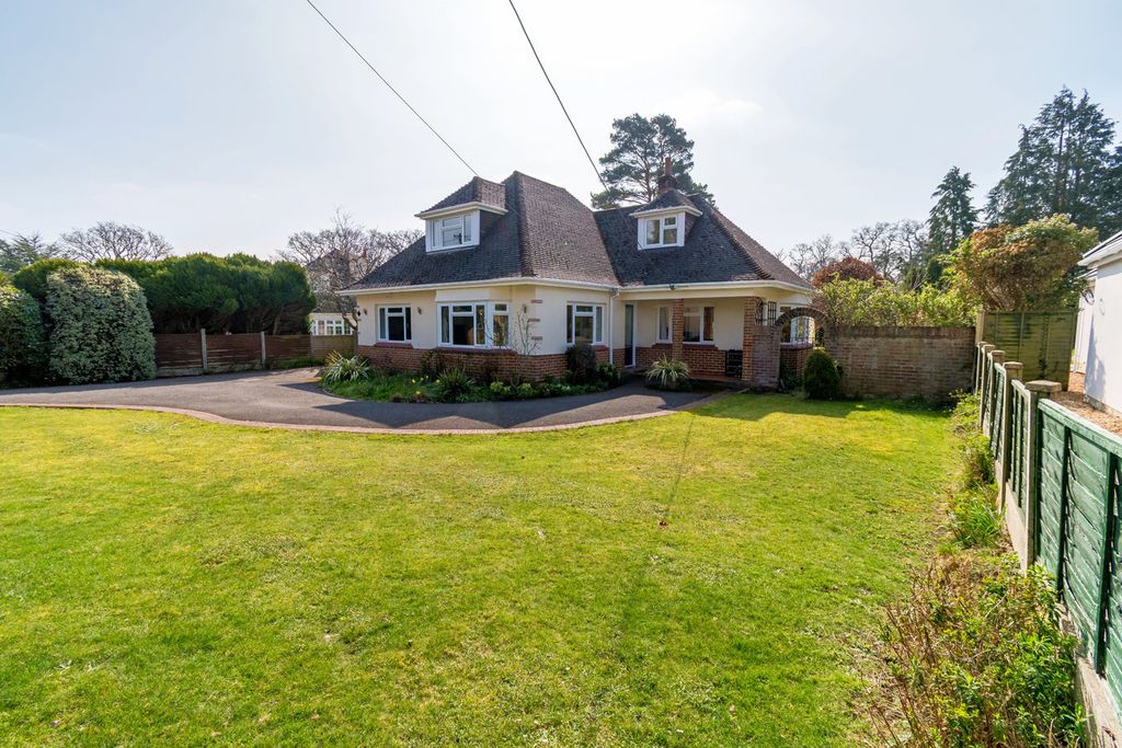 Property photo 3 of 21