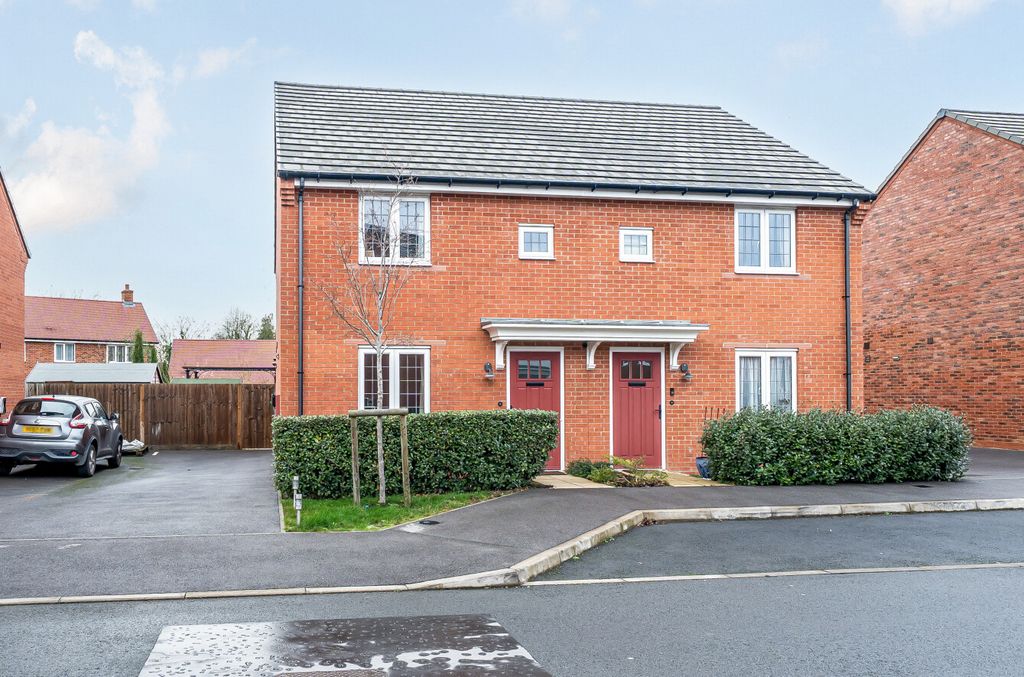 Property photo 1 of 8