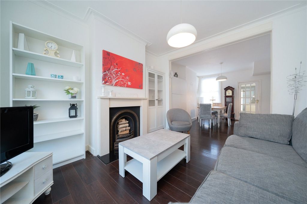 Property photo 2 of 22 Picture No. 07