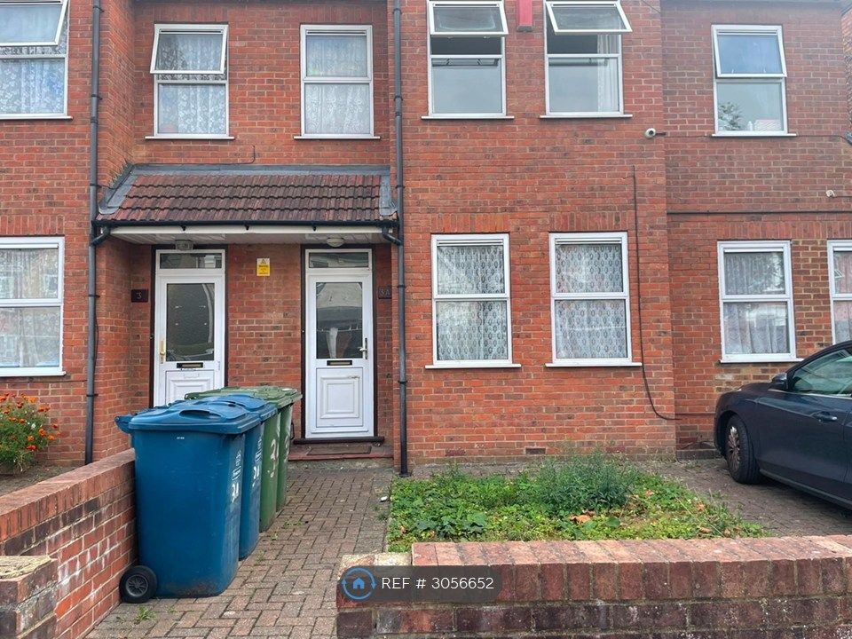 Property photo 3 of 17