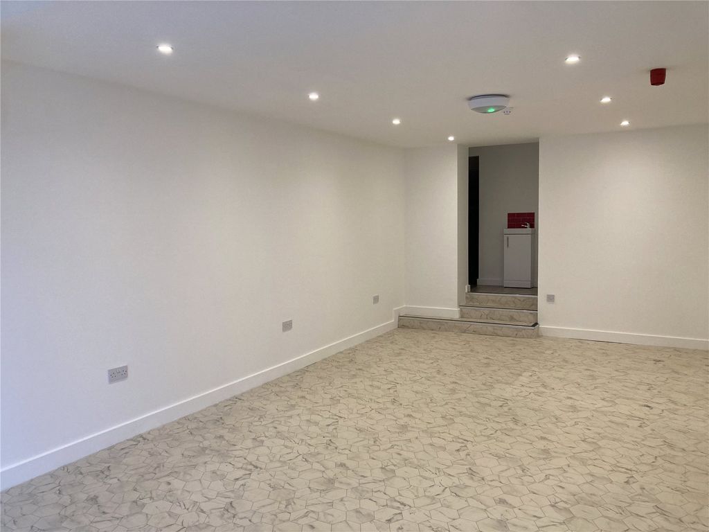 Property photo 2 of 5 Picture No. 09