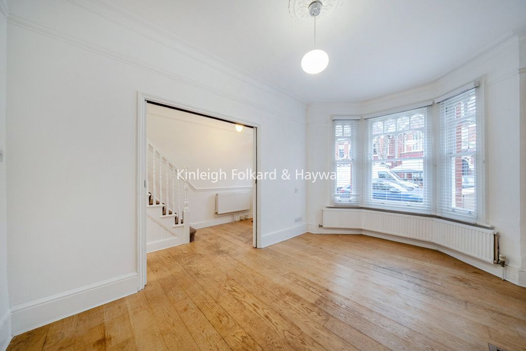 Property photo 2 of 16 Picture No. 09