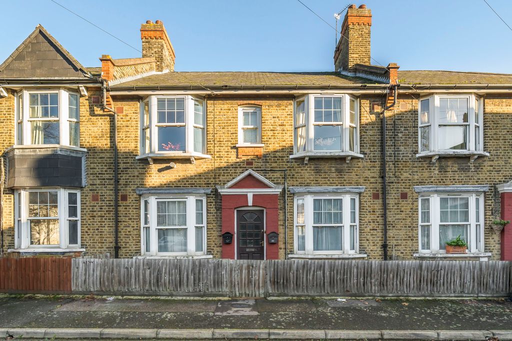 Property photo 1 of 9 Picture No. 15