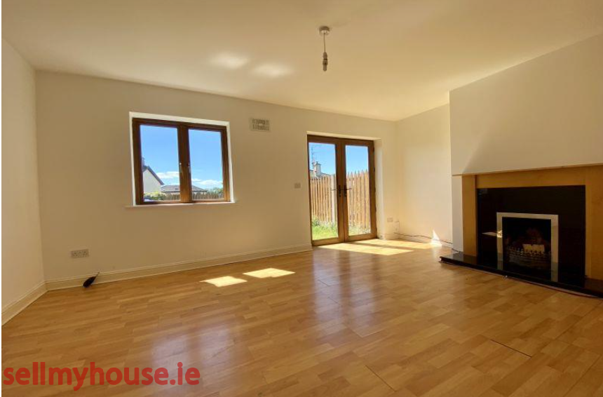 Property photo 2 of 9