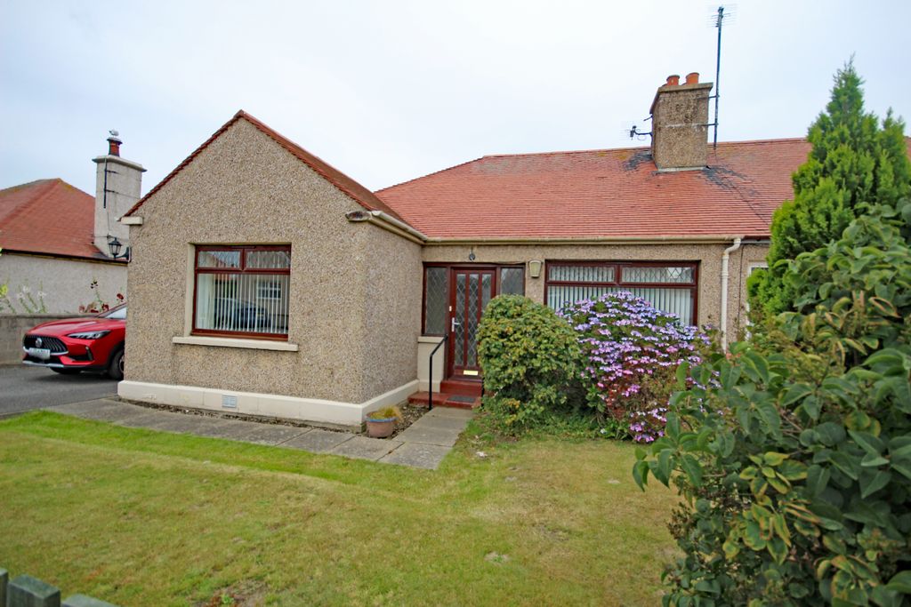 Property photo 2 of 31