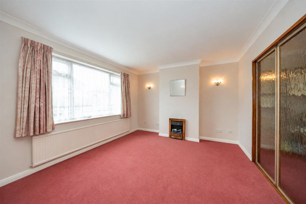 Property photo 2 of 13 13-Brickfield-Avenue-18.Jpg