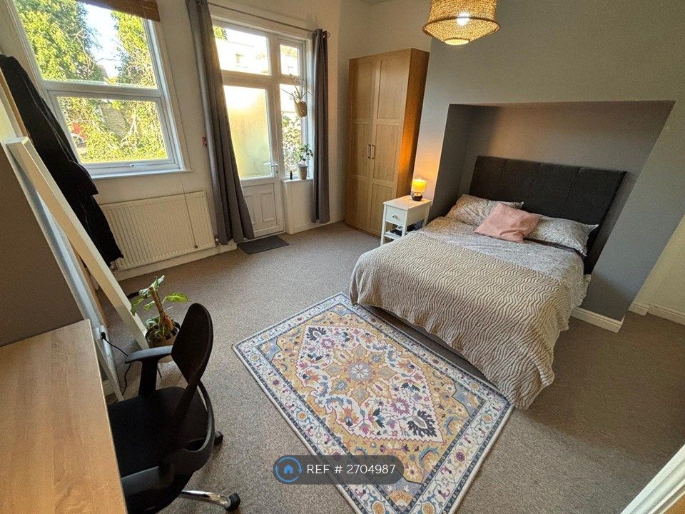 Property photo 2 of 9