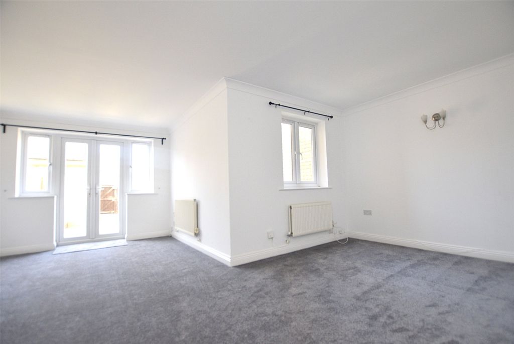 Property photo 2 of 9 Picture No. 13