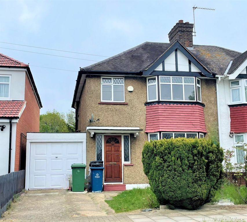 Property photo 1 of 9