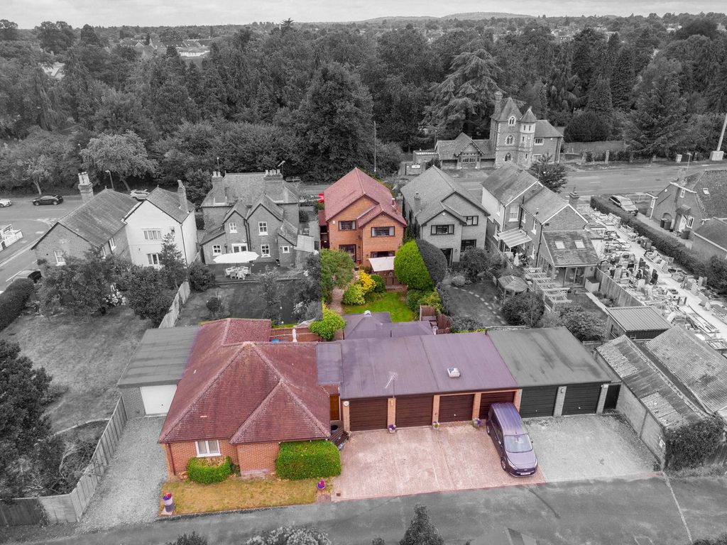 Property photo 2 of 29