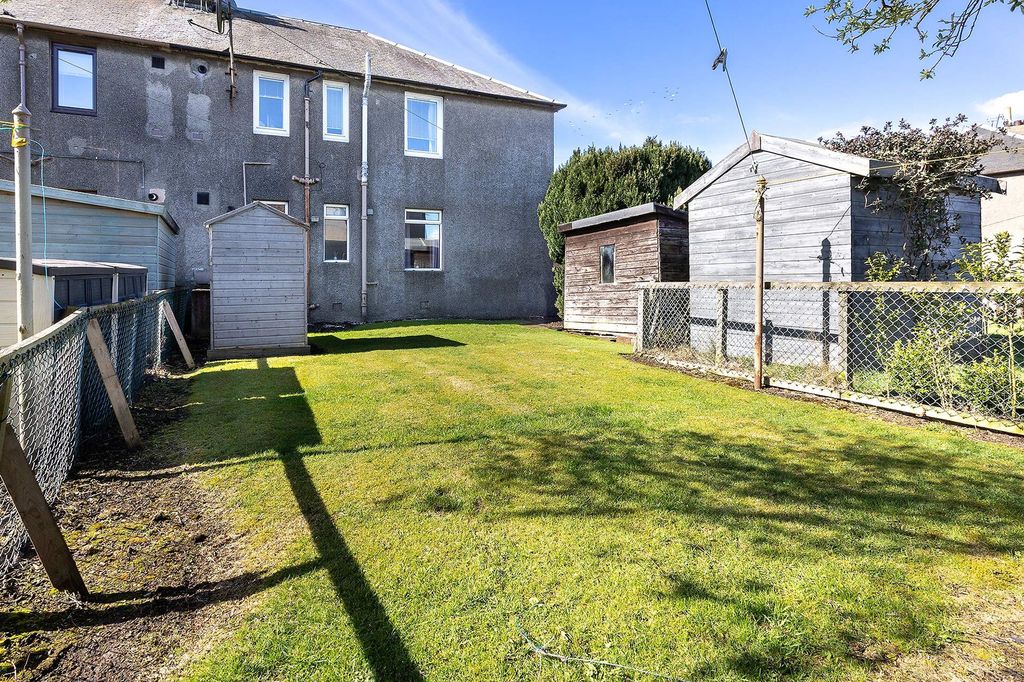 Property photo 1 of 18 Garden