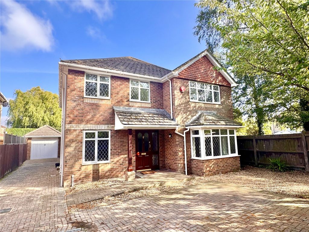 Property photo 1 of 19 Picture No. 01