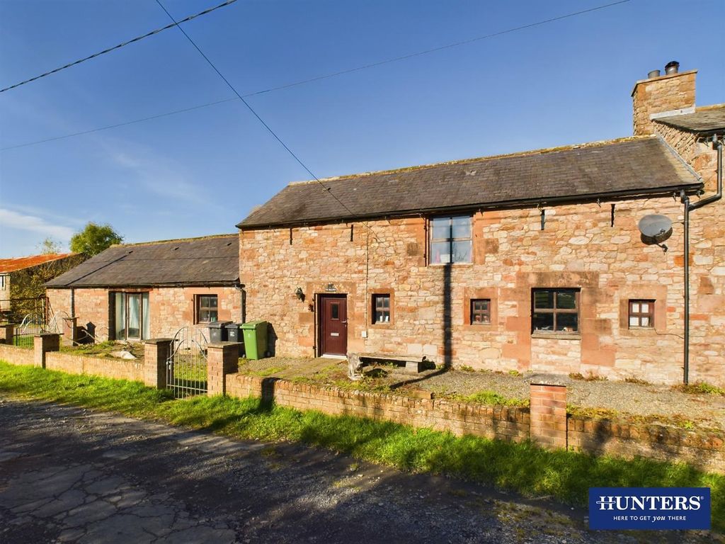 Property photo 1 of 21 Frontage