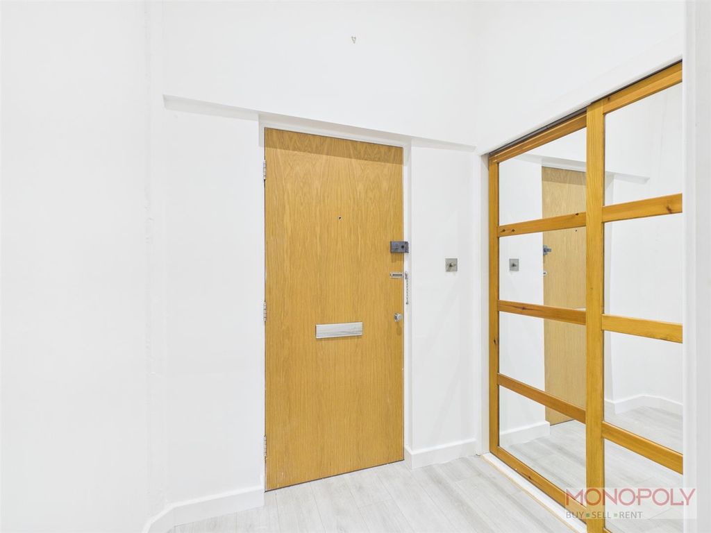 Property photo 2 of 13 Cam04439G0-Pr0237-Still001.Jpg