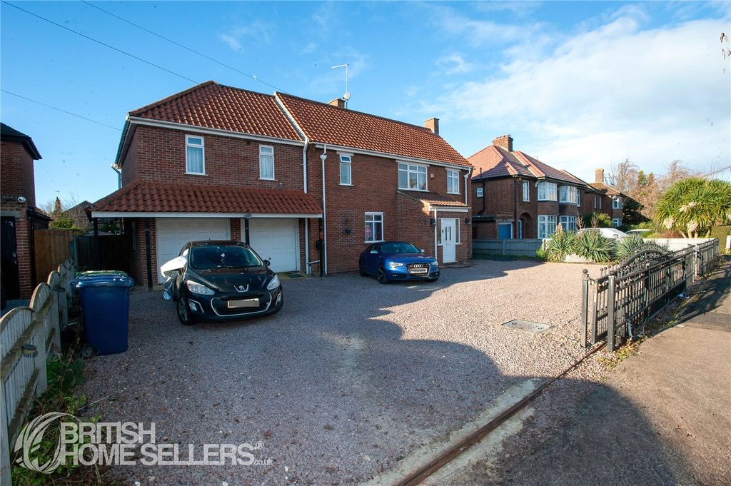 Property photo 2 of 24 Picture No. 03