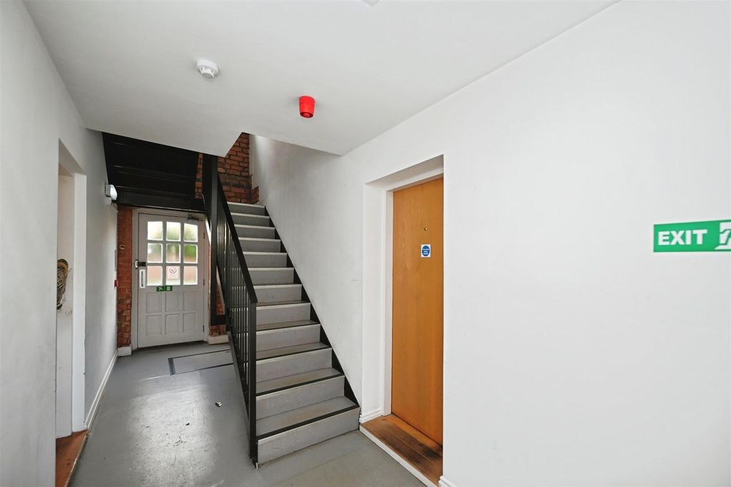 Property photo 3 of 19 N3.Jpg