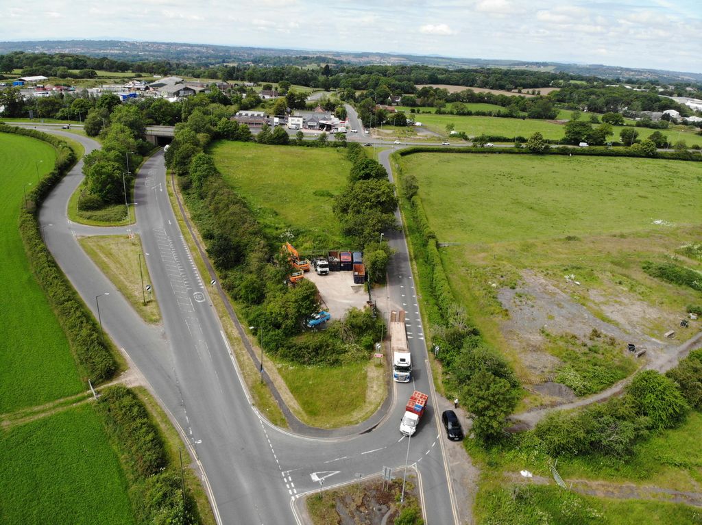 Property photo 2 of 9 Dji_0517.Jpg