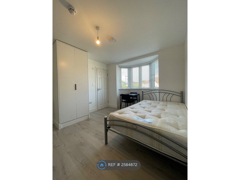 Property photo 1 of 3