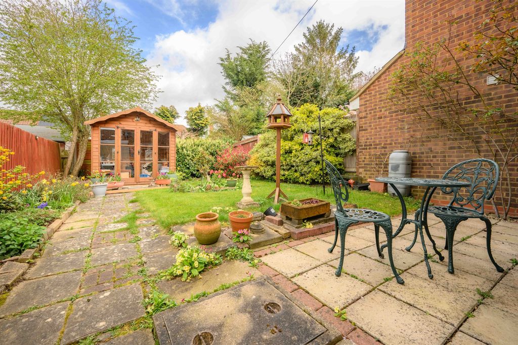 Property photo 2 of 6