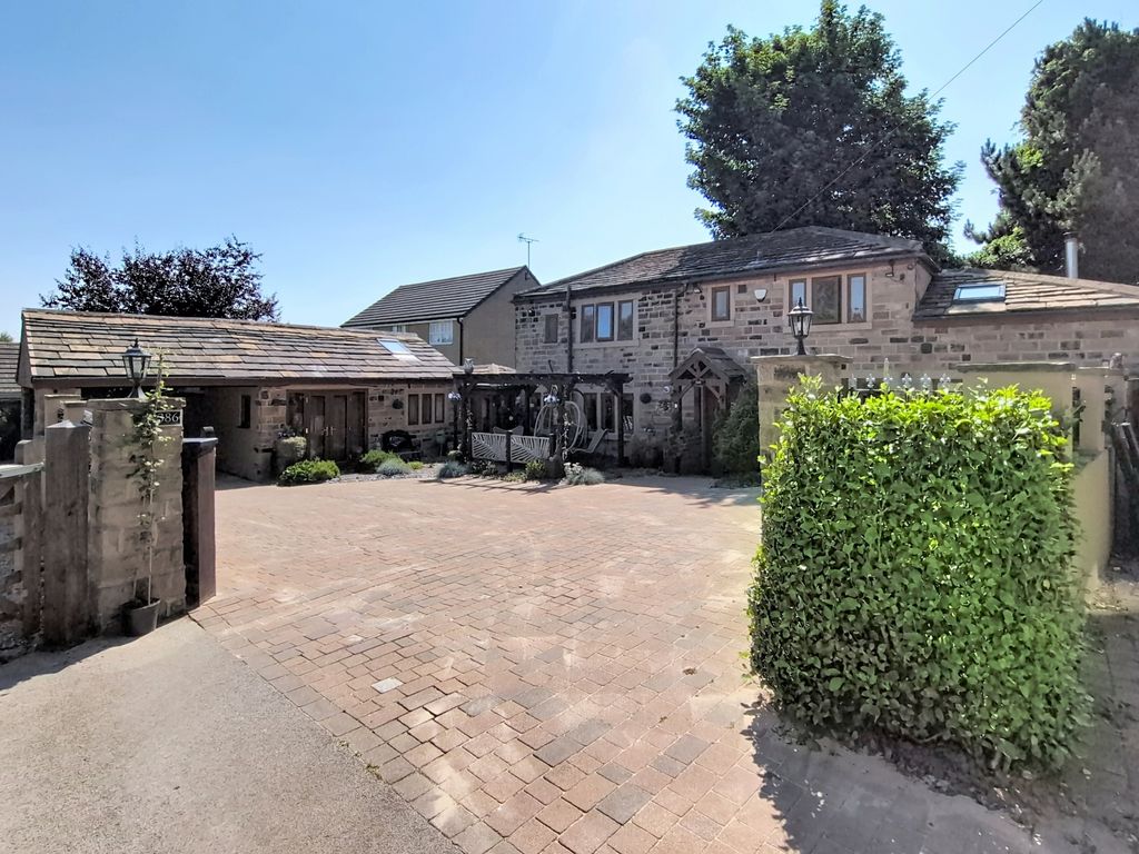 Property photo 1 of 33 386-Oxford-Road_00021