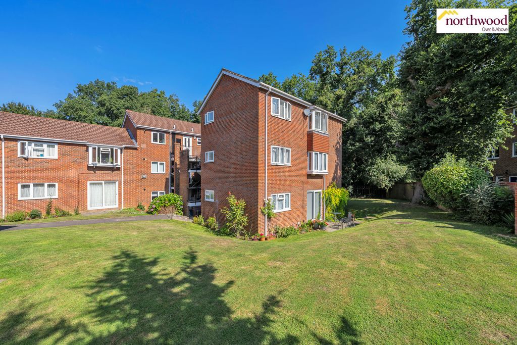 Property photo 2 of 9