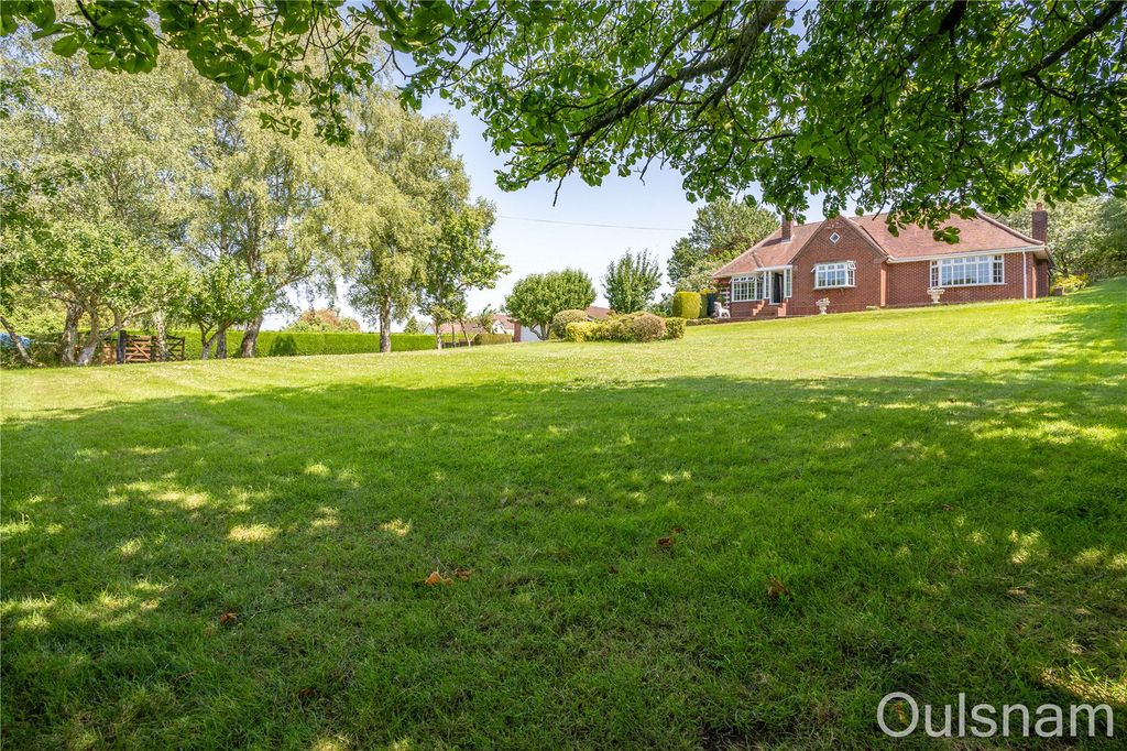 Property photo 3 of 52 Picture No. 33