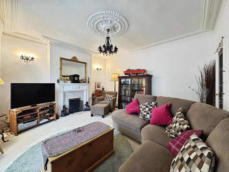 Property photo 3 of 19 Photo 17