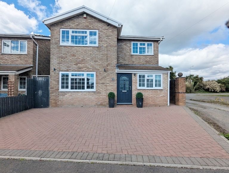 Property photo 1 of 18