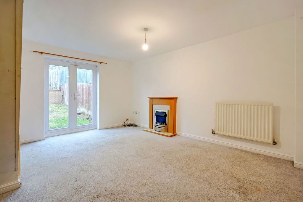 Property photo 3 of 19