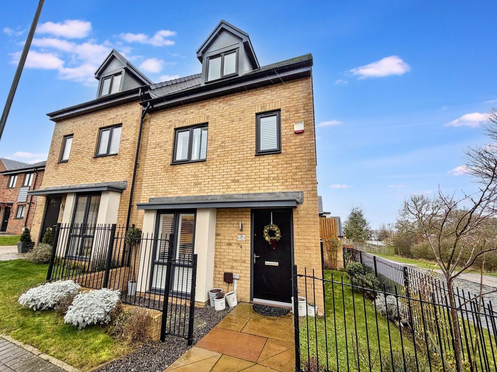 Property photo 1 of 21