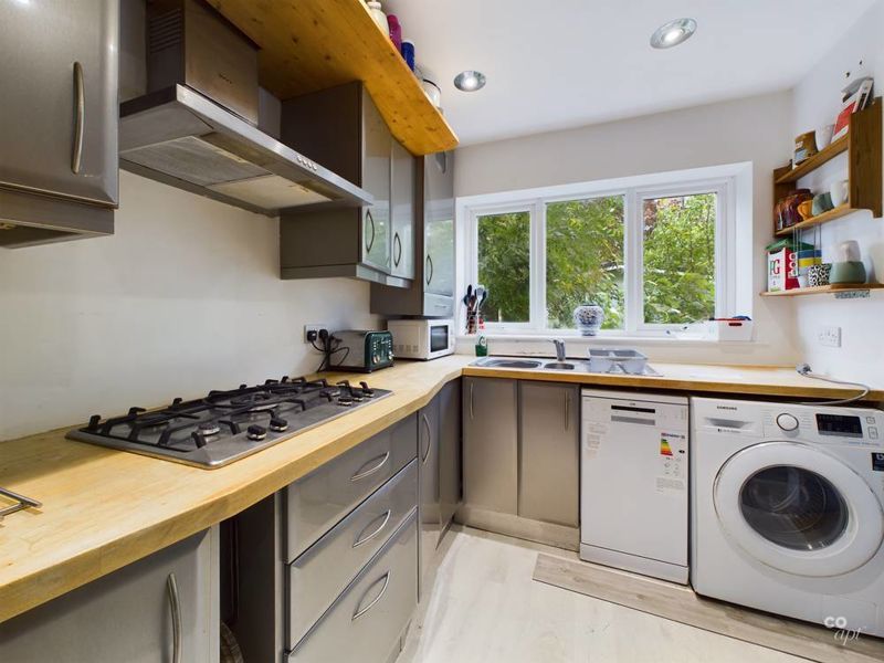 Property photo 1 of 13 Photo 27